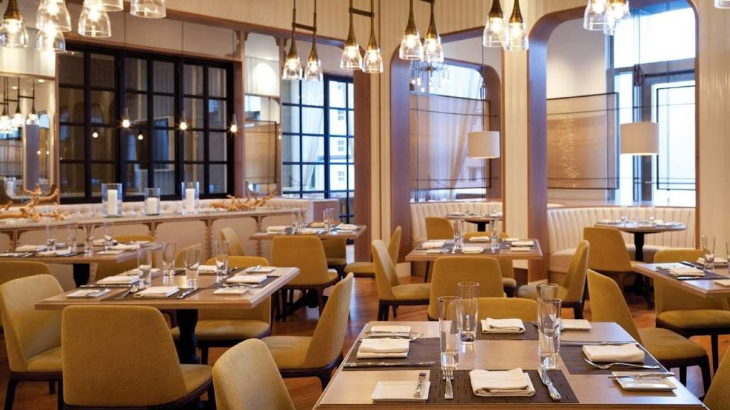 Edge Steak & Bar | night club | Four Seasons Hotel, 1435 Brickell Ave, Miami, FL 33131, USA | 3053813190 OR +1 305-381-3190