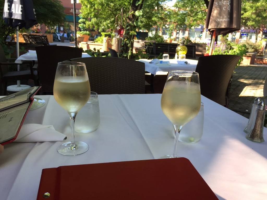 Restaurant Il Martini | restaurant | 17 Chemin de la Rabastalière O, Saint-Bruno-de-Montarville, QC J3V 1Y7, Canada | 4504412547 OR +1 450-441-2547