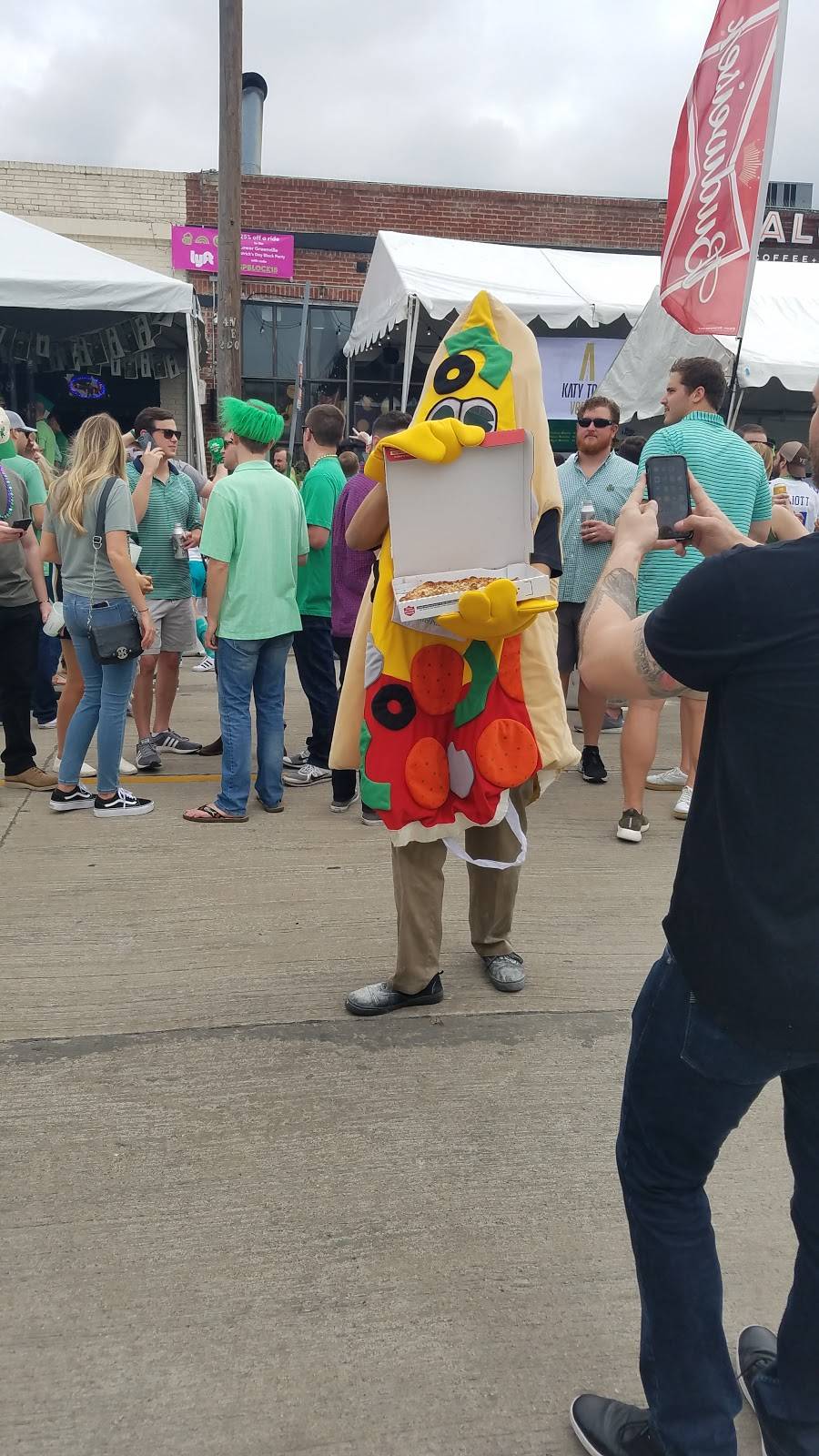 Papa Johns Pizza | restaurant | 2937 Greenville Ave Suite 170, Dallas, TX 75206, USA | 2148267272 OR +1 214-826-7272