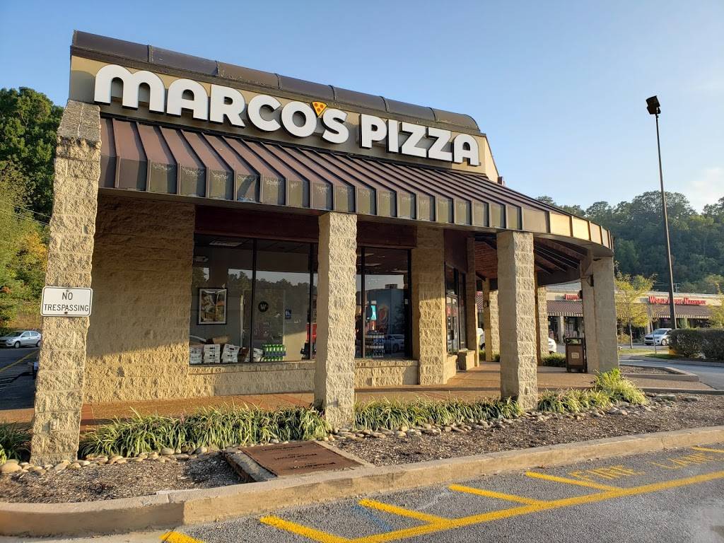 Marcos Pizza | meal delivery | 7047 Hwy 70 S, Nashville, TN 37221, USA | 6152588000 OR +1 615-258-8000