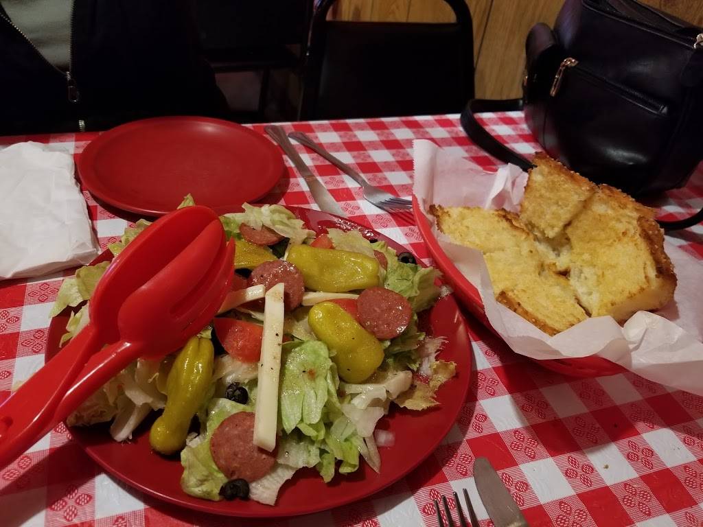 Marias Pizza | restaurant | 5025 W Forest Home Ave, Milwaukee, WI 53219, USA | 4145434606 OR +1 414-543-4606