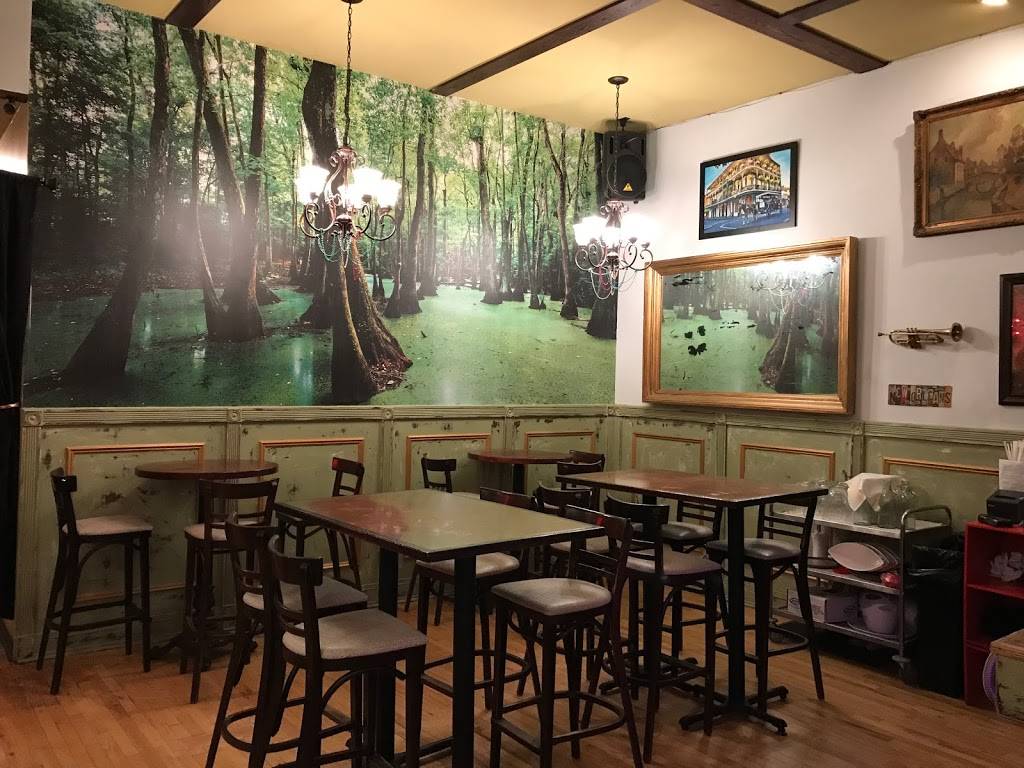 Fifolet Cajun & Cocktails | restaurant | 1942 W Division St, Chicago, IL 60622, USA | 7733846886 OR +1 773-384-6886