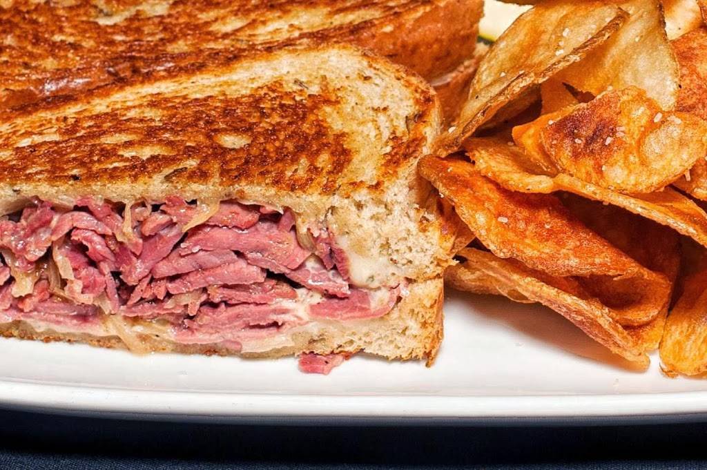 Irish 31 Pub House & Eatery - Westchase | restaurant | 10102 Montague St, Westchase, FL 33626, USA | 8135103931 OR +1 813-510-3931