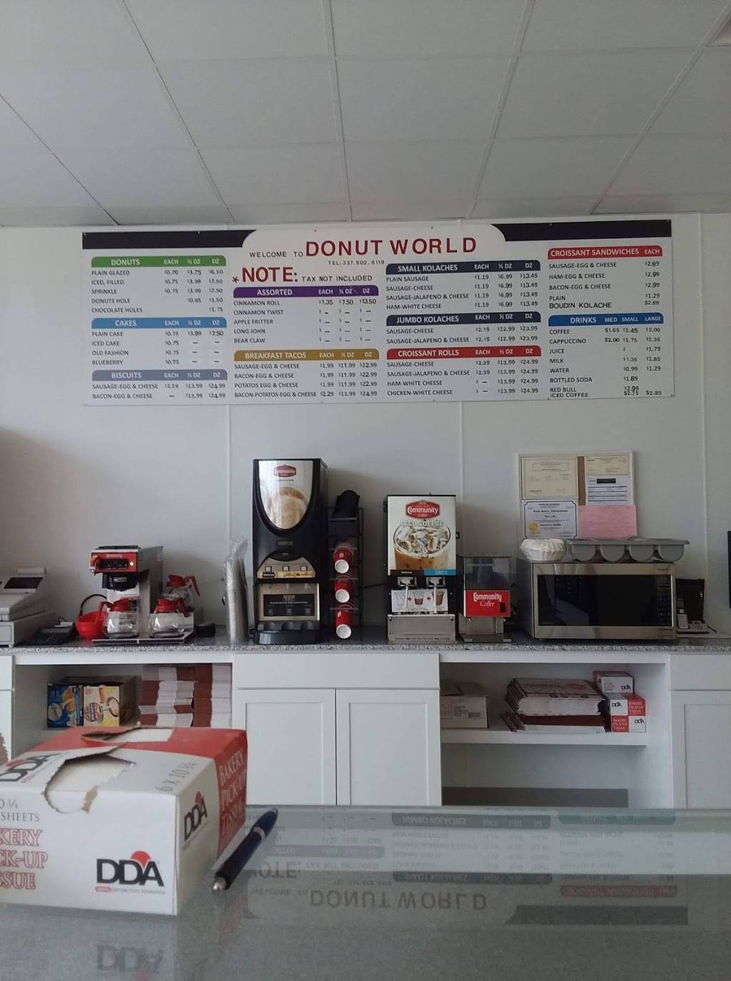 Donut World | restaurant | Donut World, 1117 E McNeese St, Lake Charles, LA 70607, USA | 3376026119 OR +1 337-602-6119