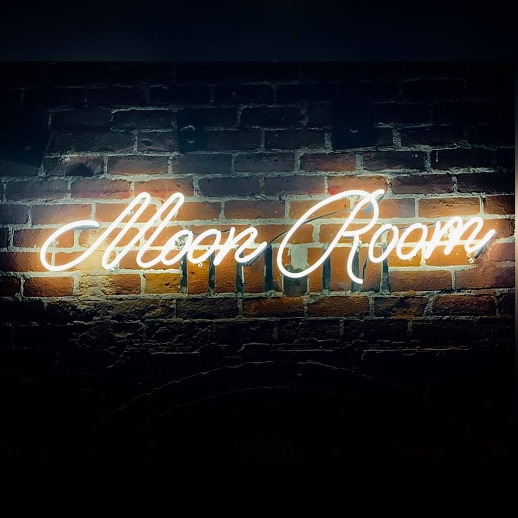 Moon Room | restaurant | 3000 Los Feliz Blvd, Los Angeles, CA 90039, USA | 3236440444 OR +1 323-644-0444