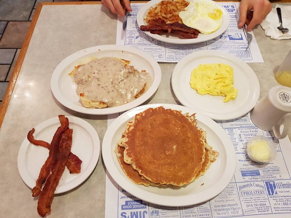 Oak Creek Diner | restaurant | 6874 South 13th Street, Oak Creek, WI 53154, USA | 4147628623 OR +1 414-762-8623