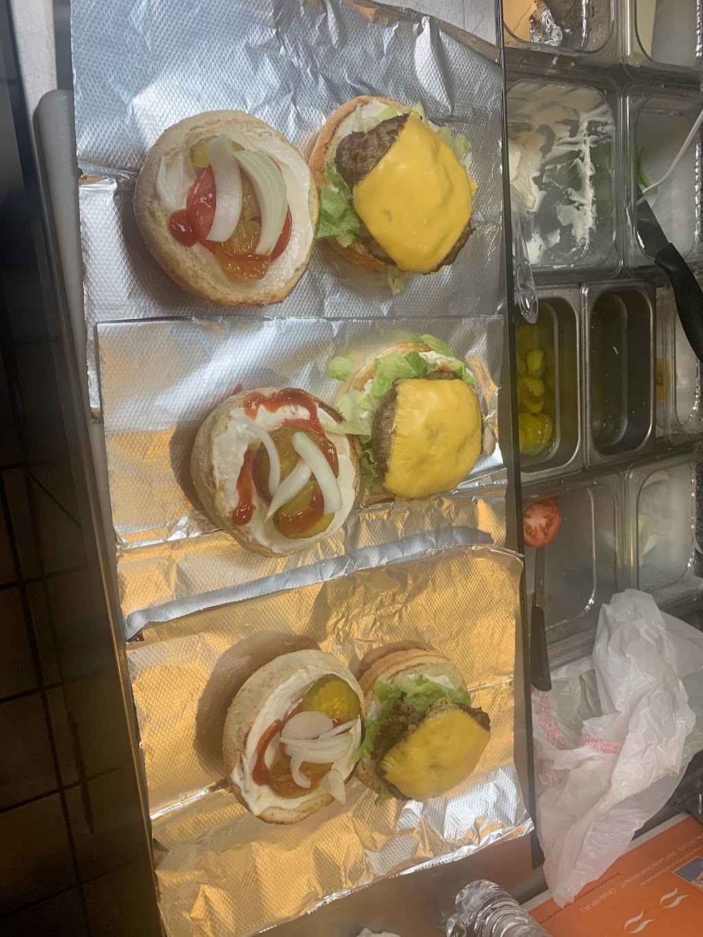 Kennedy Fried chicken | restaurant | 4928 W Villard Ave, Milwaukee, WI 53218, USA | 4145393337 OR +1 414-539-3337