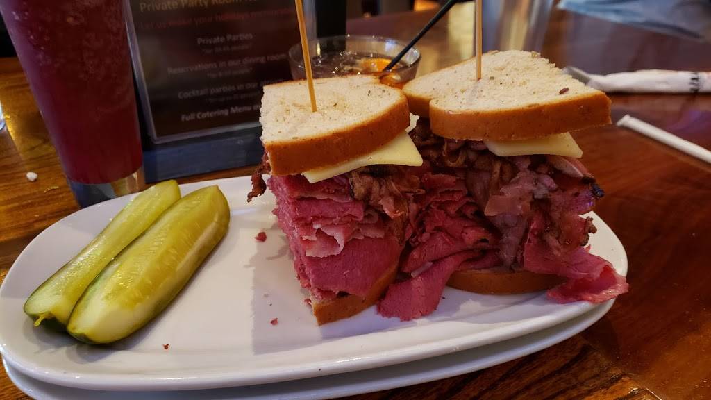 Slymans Tavern | restaurant | 6901 Rockside Rd, Independence, OH 44131, USA | 2166420062 OR +1 216-642-0062