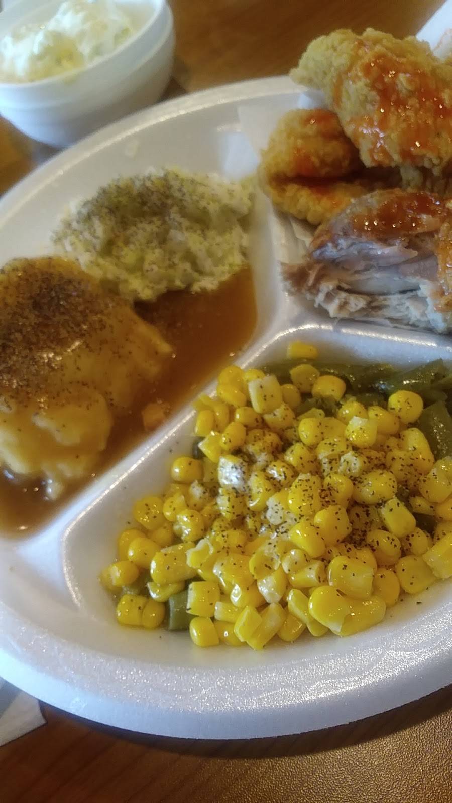 Lees Famous Recipe Chicken | restaurant | West Park Shopping Center, W Broadway St #101, Lawrenceburg, KY 40342, USA | 5028390005 OR +1 502-839-0005