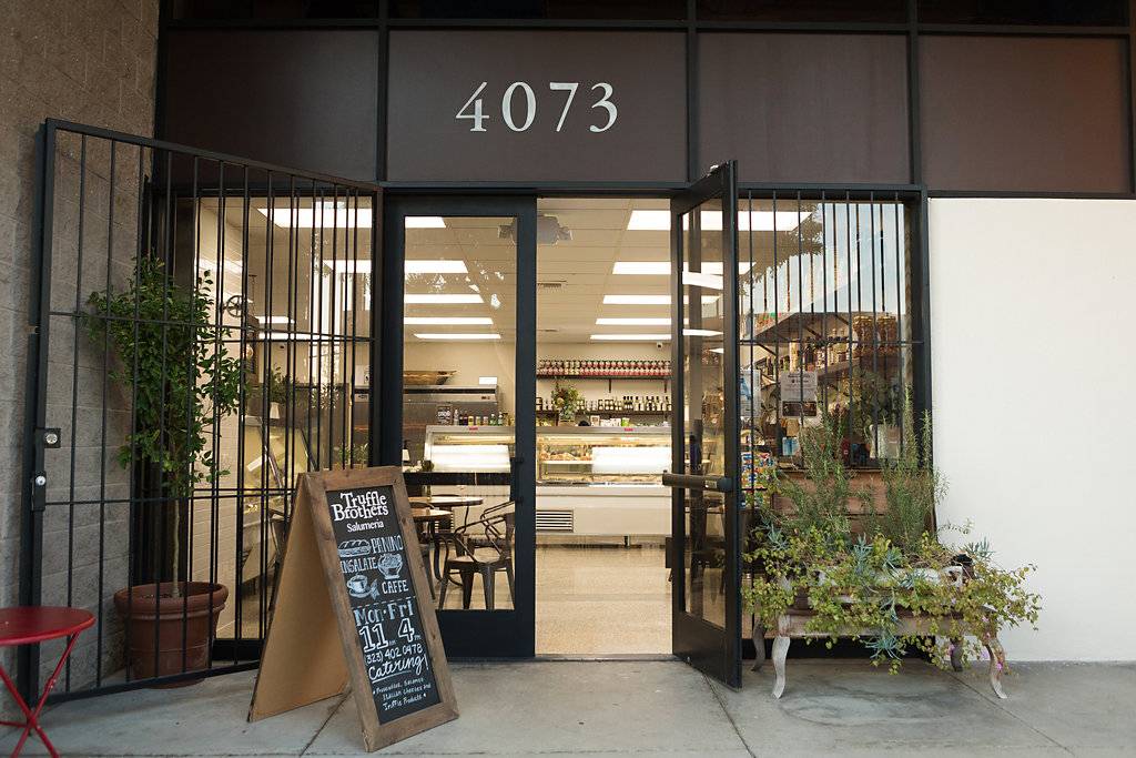 Truffle Brothers | restaurant | 4073 W Washington Blvd, Los Angeles, CA 90018, USA | 3234020478 OR +1 323-402-0478