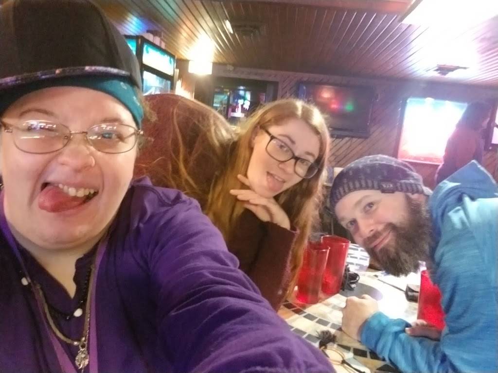 Oasis Bar & Grill | restaurant | 1811 S Burlington Dr, Muncie, IN 47302, USA | 7652828326 OR +1 765-282-8326