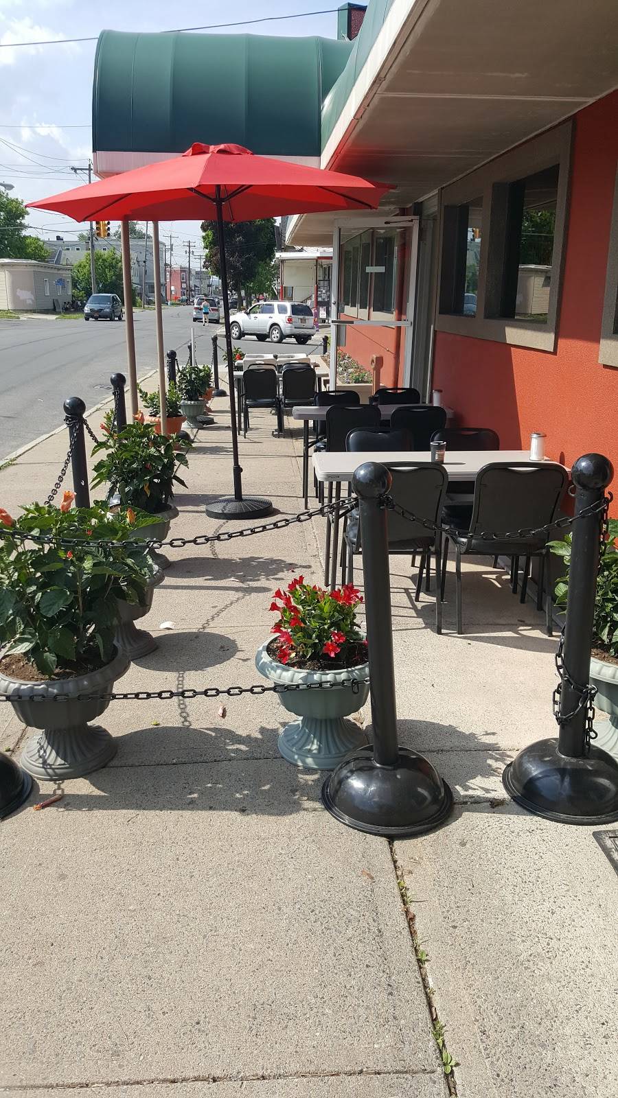 European Foods | restaurant | 707 Albany St, Utica, NY 13501, USA | 3157240384 OR +1 315-724-0384