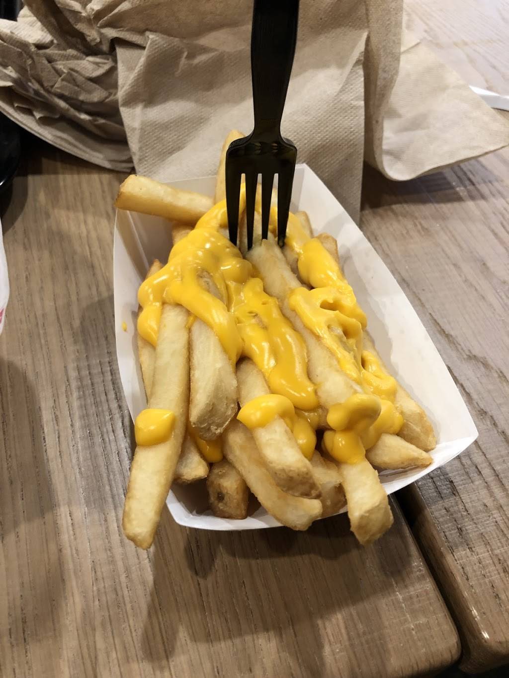 Charleys Philly Steaks | restaurant | 30-11 Stratton St, Flushing, NY 11354, USA | 6149234700 OR +1 614-923-4700