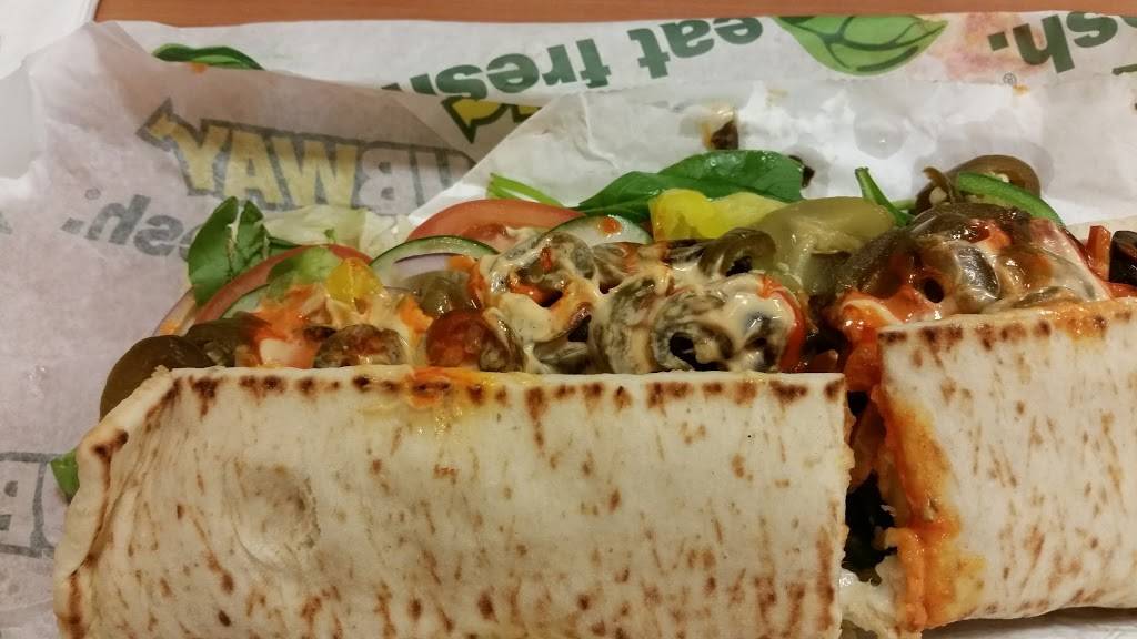 Subway Restaurants | restaurant | 620 E Main St Suite K, Hebron, OH 43025, USA | 7409282541 OR +1 740-928-2541