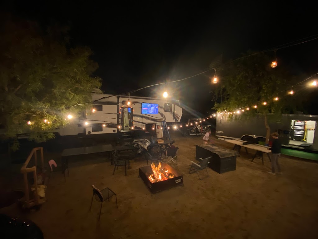 Roaring20 | restaurant | 6474 Evan Hewes Hwy, Winterhaven, CA 92283, USA | 9499102526 OR +1 949-910-2526