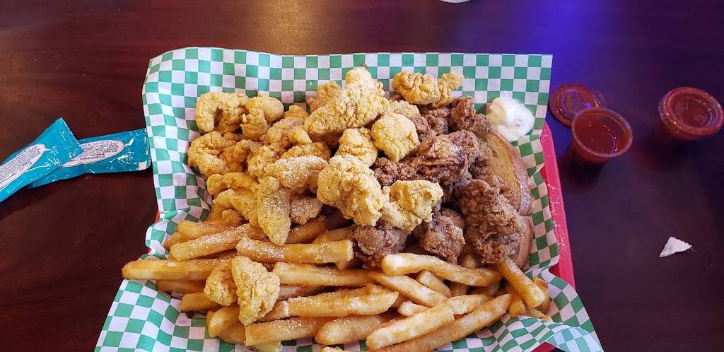 Captain Hook Fish & Chicken | restaurant | 7100 Bass Lake Rd, New Hope, MN 55428, USA | 7633259275 OR +1 763-325-9275