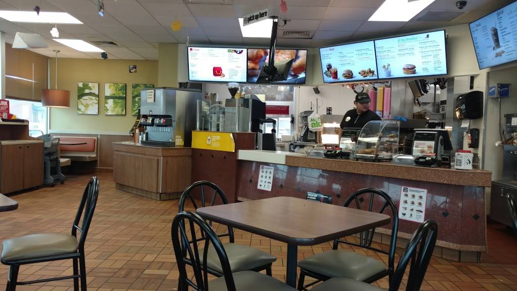 McDonalds | cafe | 120 W Saginaw St, Hemlock, MI 48626, USA | 9896424473 OR +1 989-642-4473