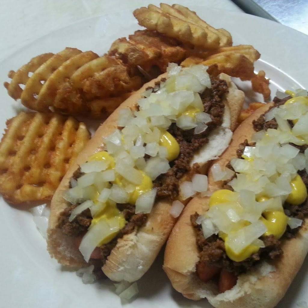 Crossroads Grill and Bar | restaurant | 154 S Main St, Leslie, MI 49251, USA | 5175895895 OR +1 517-589-5895