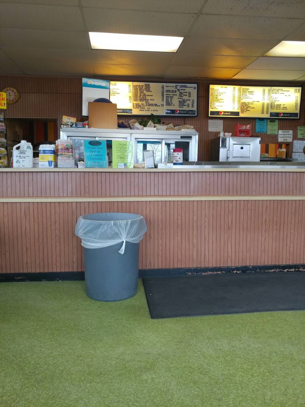 Richardis Original Submarine | meal takeaway | 175 Hancock St, Braintree, MA 02184, USA | 7818434432 OR +1 781-843-4432