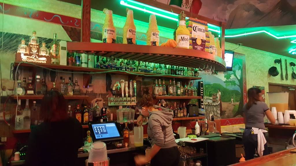 El Sombrero | restaurant | 1330 US hwy 301, Palmetto, FL 34221, USA | 9417234300 OR +1 941-723-4300