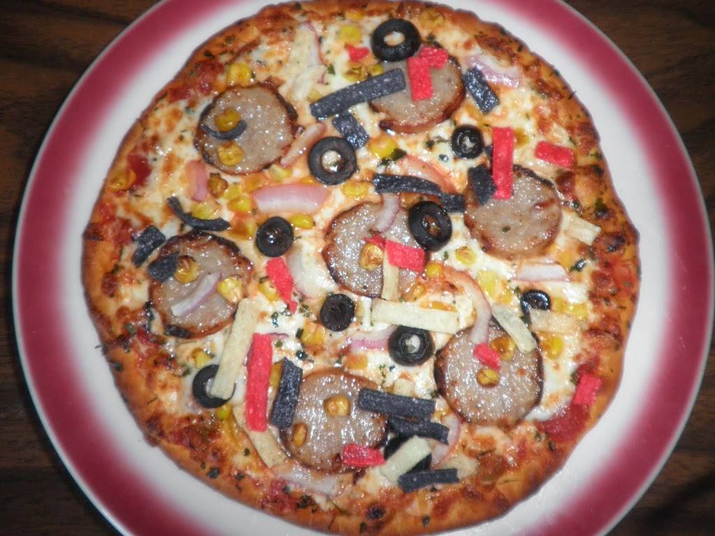 Ts Pizza Inc | restaurant | 840 E 3rd St, Hobart, IN 46342, USA | 2199422424 OR +1 219-942-2424