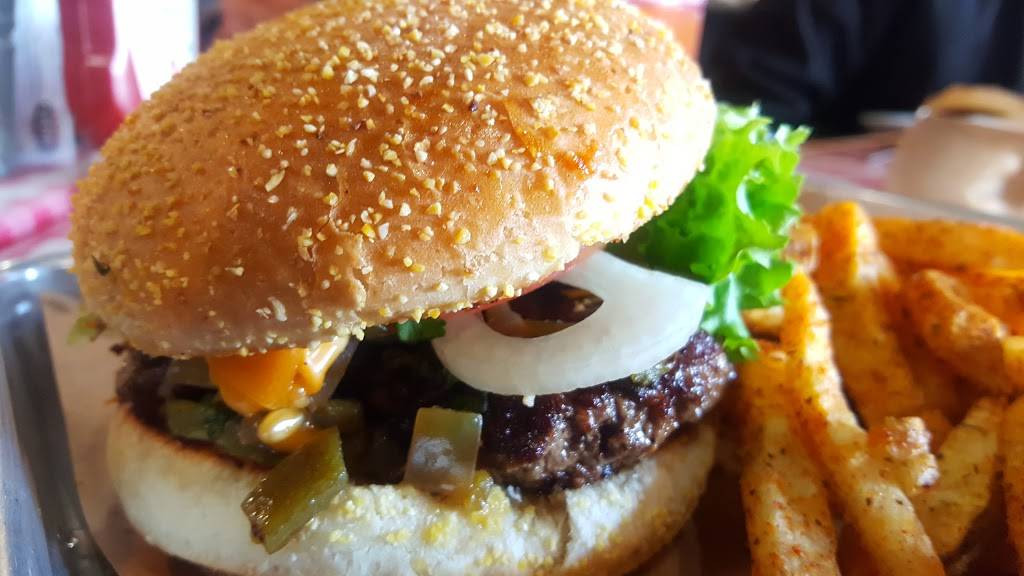 Armadillo Willys Barbecue | restaurant | 161 E El Camino Real, Sunnyvale, CA 94087, USA | 4082455300 OR +1 408-245-5300