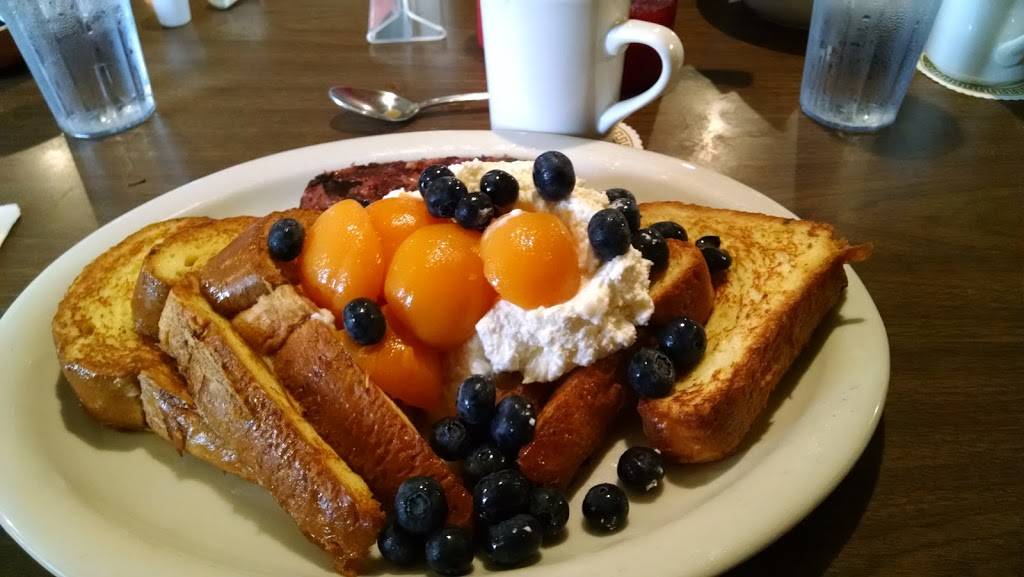 Pattys Eggnest-Chuckwagon Inn | restaurant | 6720 Evergreen Way, Everett, WA 98203, USA | 4253532200 OR +1 425-353-2200