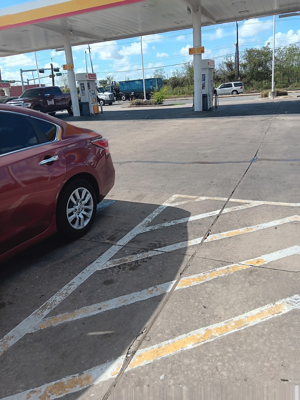 Shell | restaurant | 9009 Clinton Dr, Houston, TX 77029, USA | 7136712334 OR +1 713-671-2334