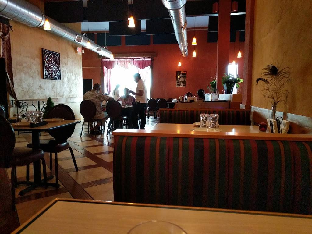 Kohinoor Indian Restaurant and Lounge | night club | 6 E Columbia Ave, Champaign, IL 61820, USA | 2175521384 OR +1 217-552-1384