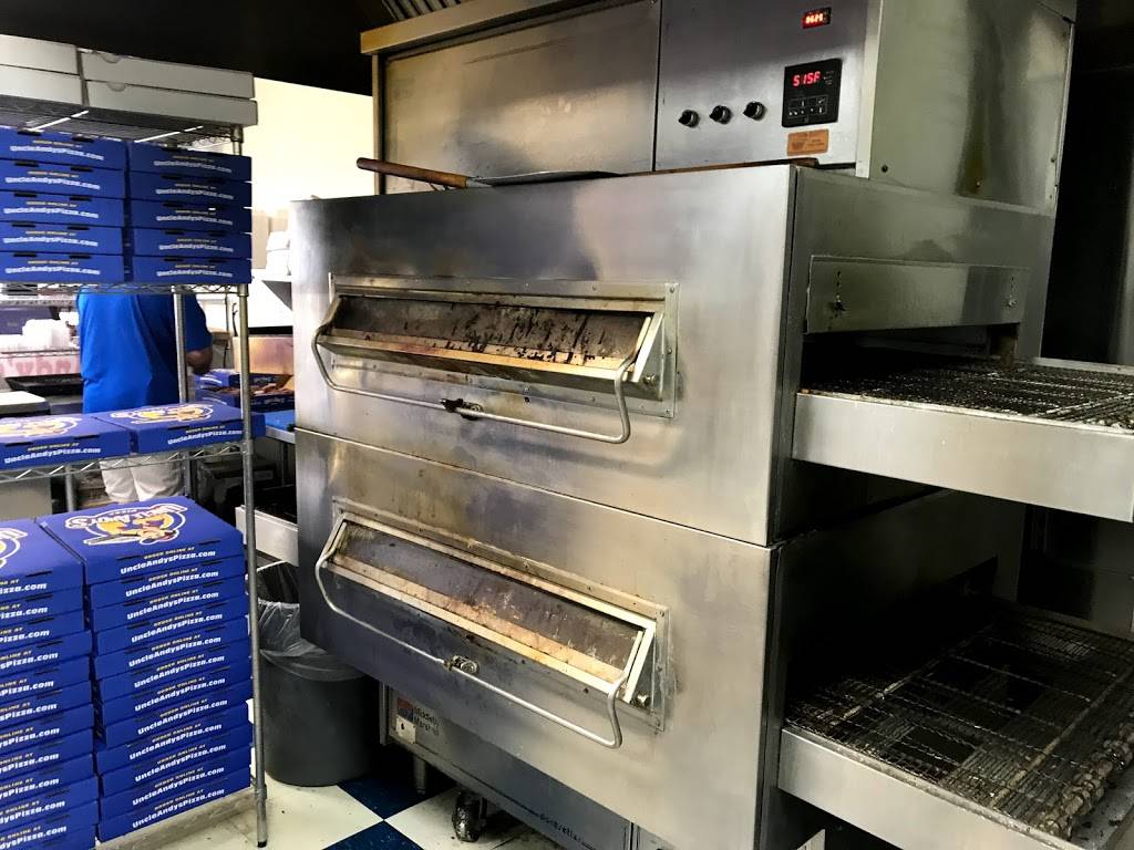 Uncle Andys Pizza | restaurant | 24063 Orchard Lake Rd, Farmington, MI 48336, USA | 2484716666 OR +1 248-471-6666