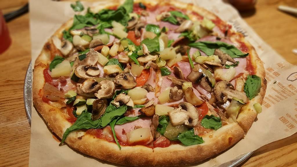 Blaze Pizza | meal takeaway | 2800 N Main St, Santa Ana, CA 92705, USA | 7144220601 OR +1 714-422-0601