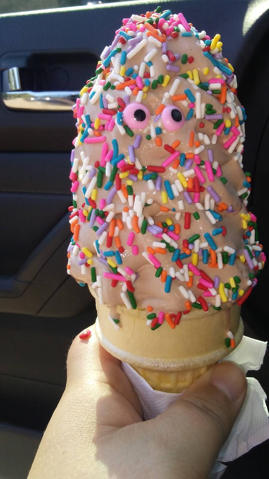 Pollys Ice Cream | restaurant | 4170 US-322, Franklin, PA 16323, USA | 8144371052 OR +1 814-437-1052