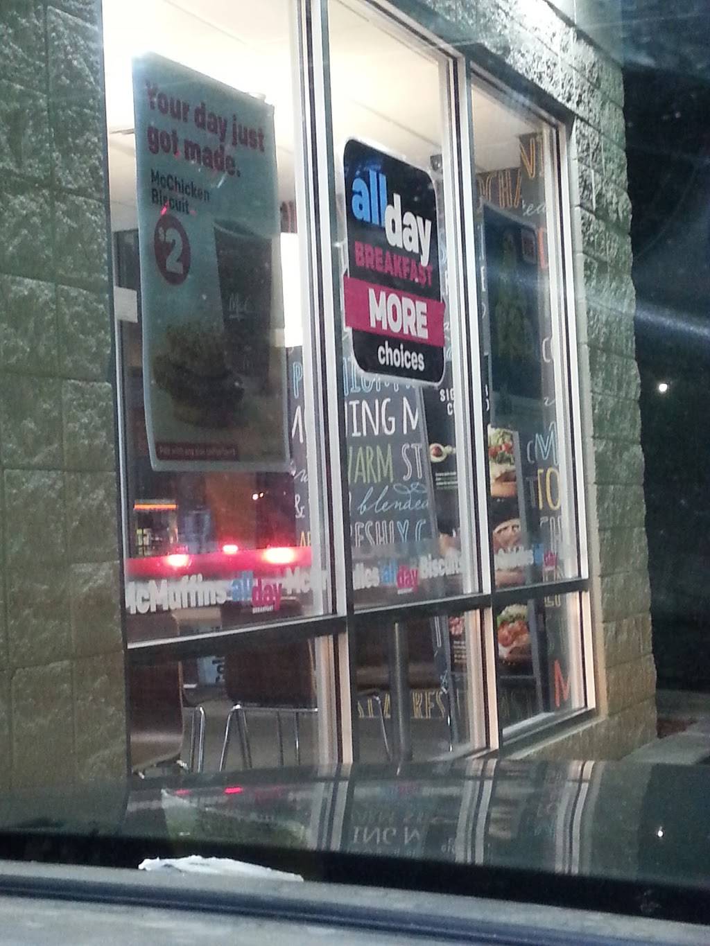 McDonalds | cafe | 18137 Joy Rd, Detroit, MI 48228, USA | 3133362318 OR +1 313-336-2318