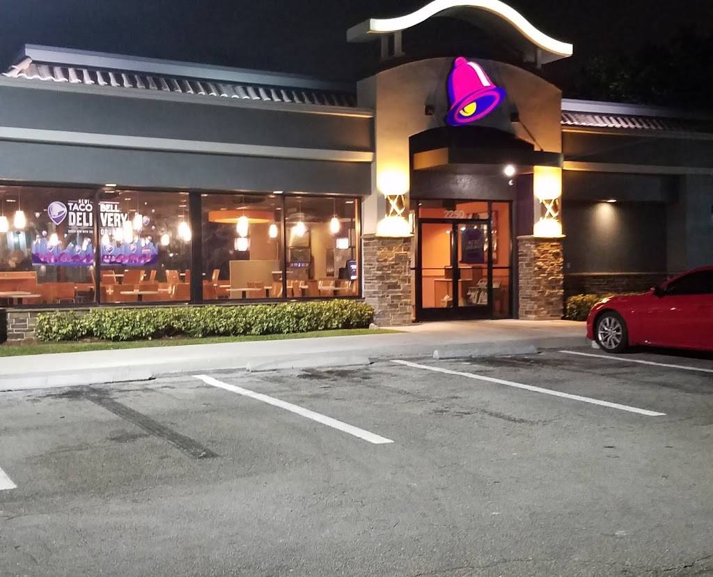Taco Bell | meal takeaway | 2250 S University Dr, Davie, FL 33324, USA | 9543703492 OR +1 954-370-3492