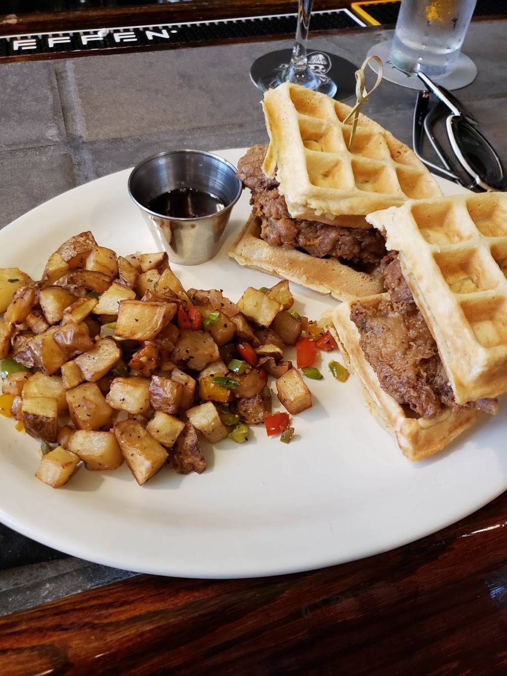 Curry n Jerk | restaurant | 126 Monroe Ave, Memphis, TN 38103, USA | 9014808380 OR +1 901-480-8380