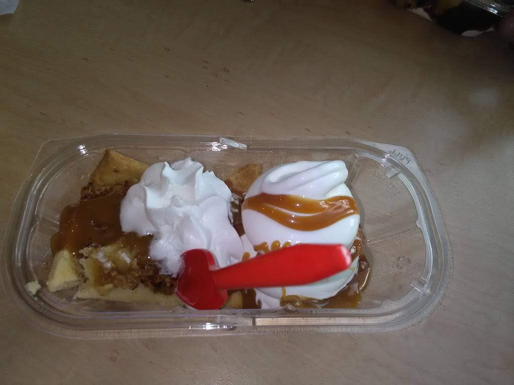 Dairy Queen | restaurant | 2426 Fruitridge Rd, Sacramento, CA 95822, USA | 9164277915 OR +1 916-427-7915