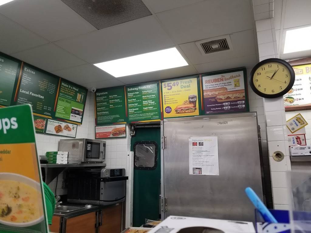 Subway | restaurant | 5020 N Academy Ave, Clovis, CA 93619, USA | 5592999262 OR +1 559-299-9262