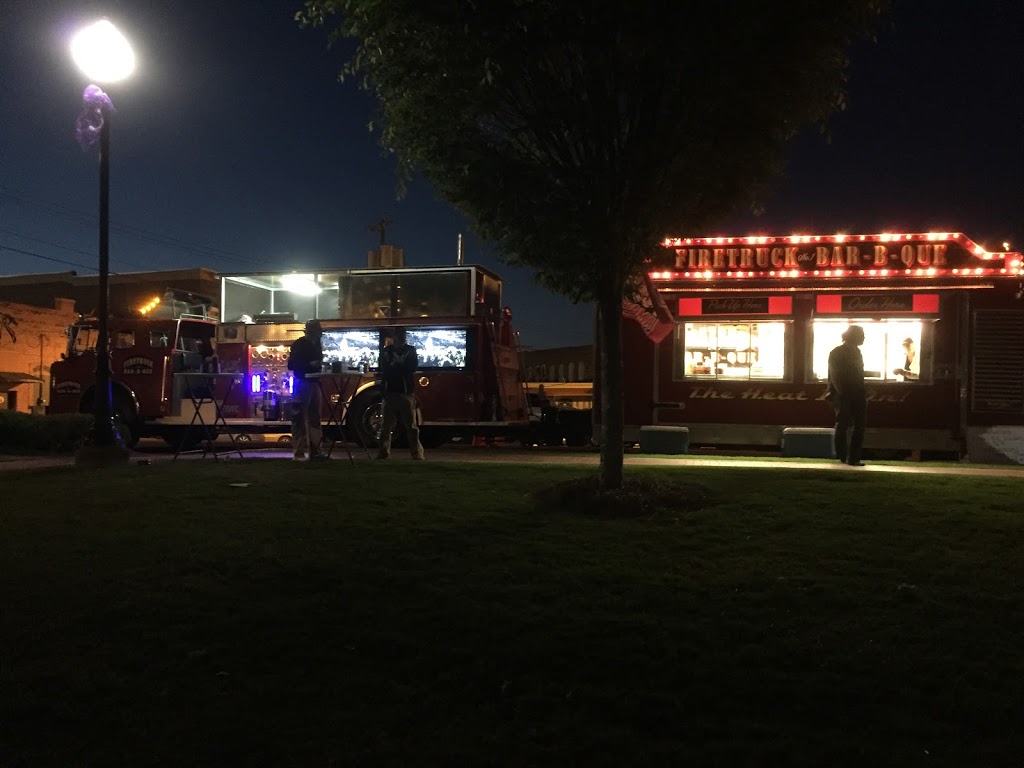 FiretruckBBQ | restaurant | 217 Jefferson St, Alexander City, AL 35010, USA | 2059360058 OR +1 205-936-0058