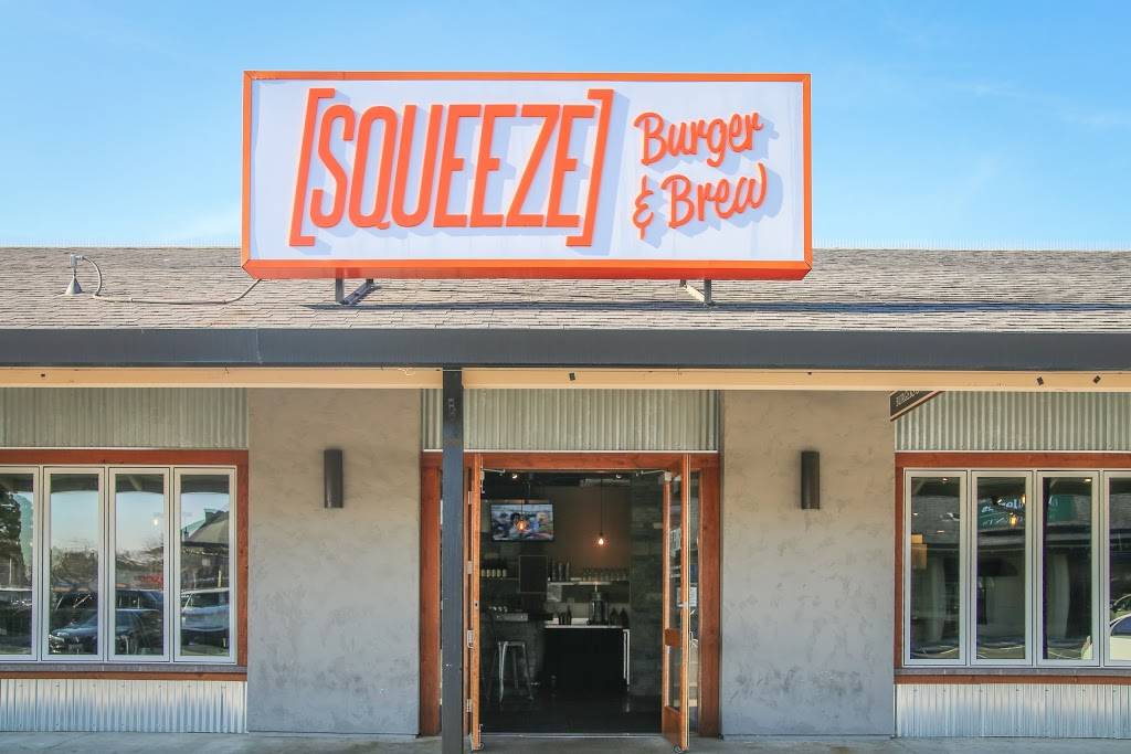 Squeeze Burger and Brew | restaurant | 856 W Benjamin Holt Dr, Stockton, CA 95207, USA | 2094732222 OR +1 209-473-2222