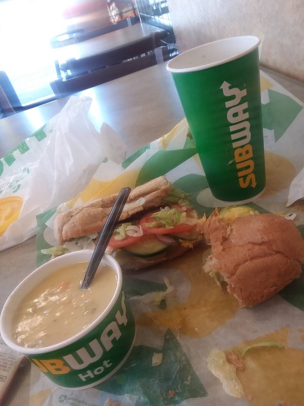 Subway | restaurant | 4915 E Charleston Blvd, Las Vegas, NV 89104, USA | 7023315245 OR +1 702-331-5245