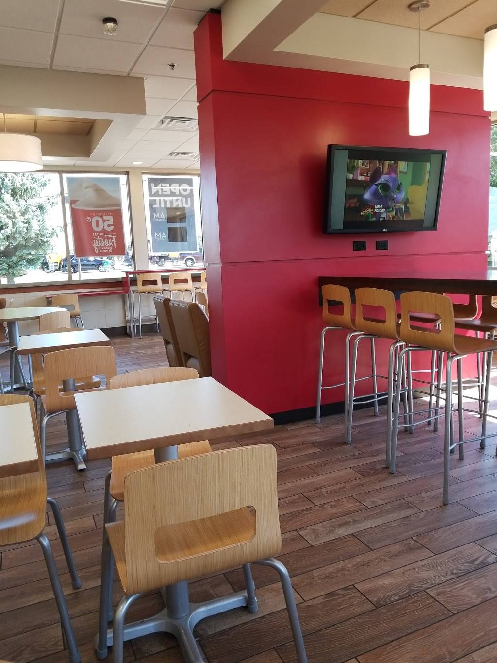 Wendys | restaurant | 14370 28th Pl N, Plymouth, MN 55447, USA | 7633248272 OR +1 763-324-8272