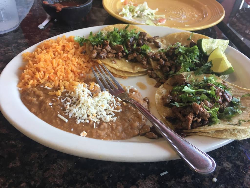 Serranos Mexican Grill | restaurant | 3125 Calumet Ave #3, Valparaiso, IN 46383, USA | 2192866996 OR +1 219-286-6996