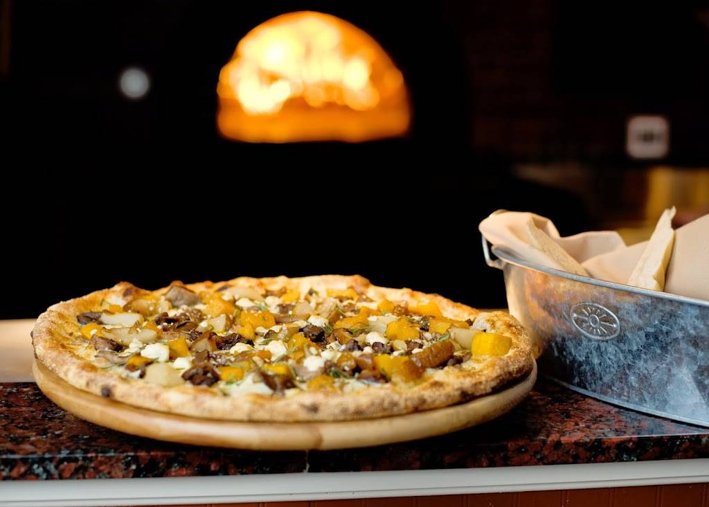 Ellas | restaurant | 3136 Cranberry Hwy, East Wareham, MA 02538, USA | 5087593600 OR +1 508-759-3600