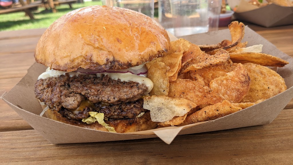 The Stables Kitchen and Beer Garden | restaurant | 160 Park Rd, Chester Springs, PA 19425, USA | 4846967889 OR +1 484-696-7889