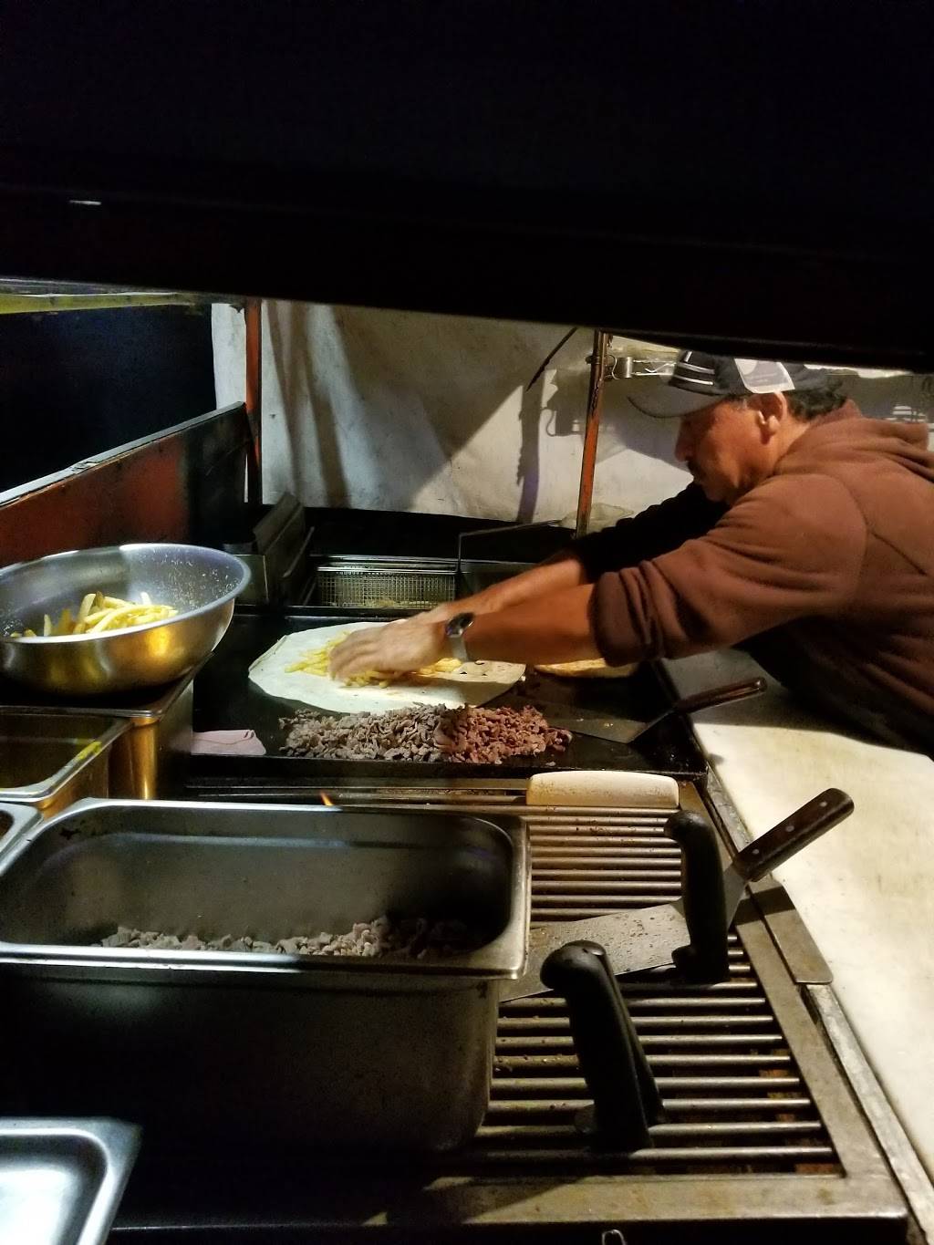 Menny´S Comida Rapida | restaurant | Calle Feliz Parra 17 No 30, Libertad Parte alta, Aeropuerto, 22400 Tijuana, B.C., Mexico | 016643838699 OR +52 664 383 8699