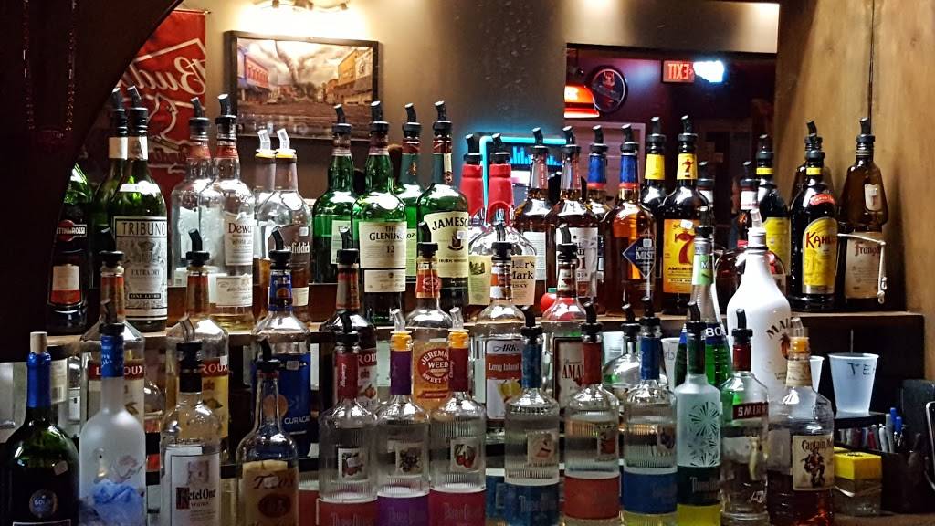 Crystal Tavern | restaurant | 118 Mississippi Ave, Crystal City, MO 63019, USA | 6366382232 OR +1 636-638-2232