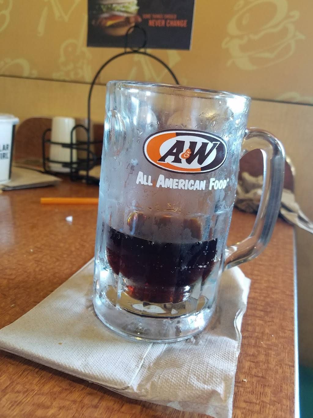 A&W Restaurant | restaurant | 525 W, US-412, Siloam Springs, AR 72761, USA | 4795242270 OR +1 479-524-2270