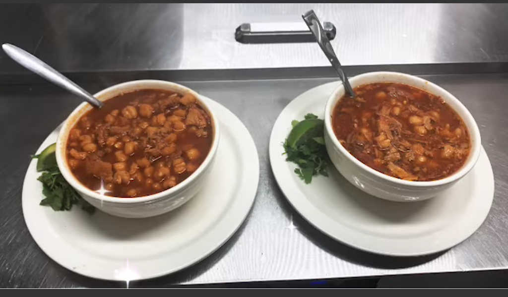 Olivos Mexican Restaurant | restaurant | 1714 Ave H, Levelland, TX 79336, USA | 8068970237 OR +1 806-897-0237