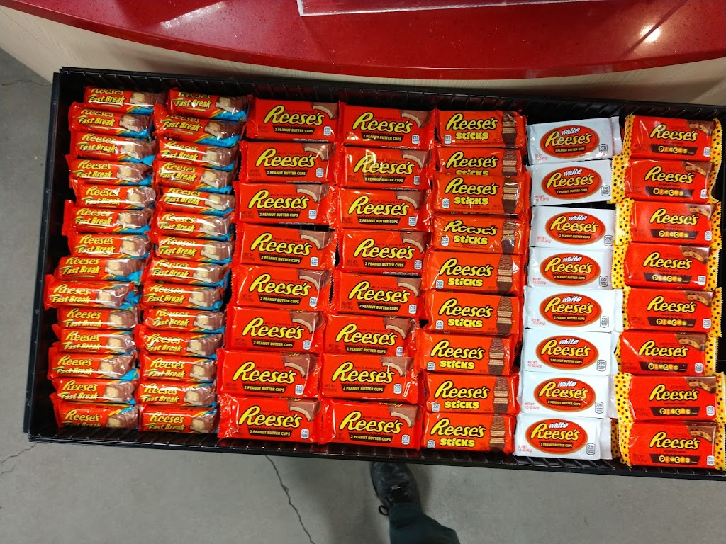 Maverik Adventures First Stop | restaurant | 5031 AZ-68, Golden Valley, AZ 86413, USA | 9285654242 OR +1 928-565-4242