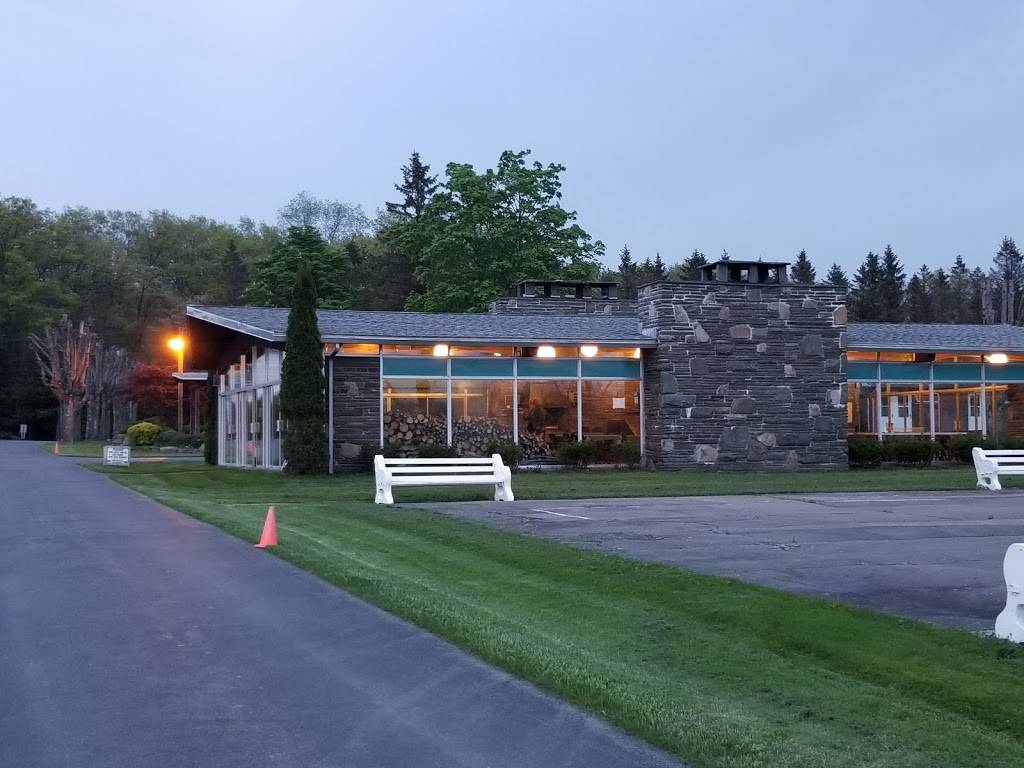 Lukans Farm Resort | restaurant | 539 Long Ridge Rd, Hawley, PA 18428, USA | 5702264574 OR +1 570-226-4574